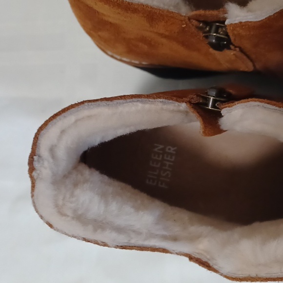 Eileen Fisher, Chalet Suede,  Wedge, Fur lined bootie, Sz 9 - Picture 5 of 7